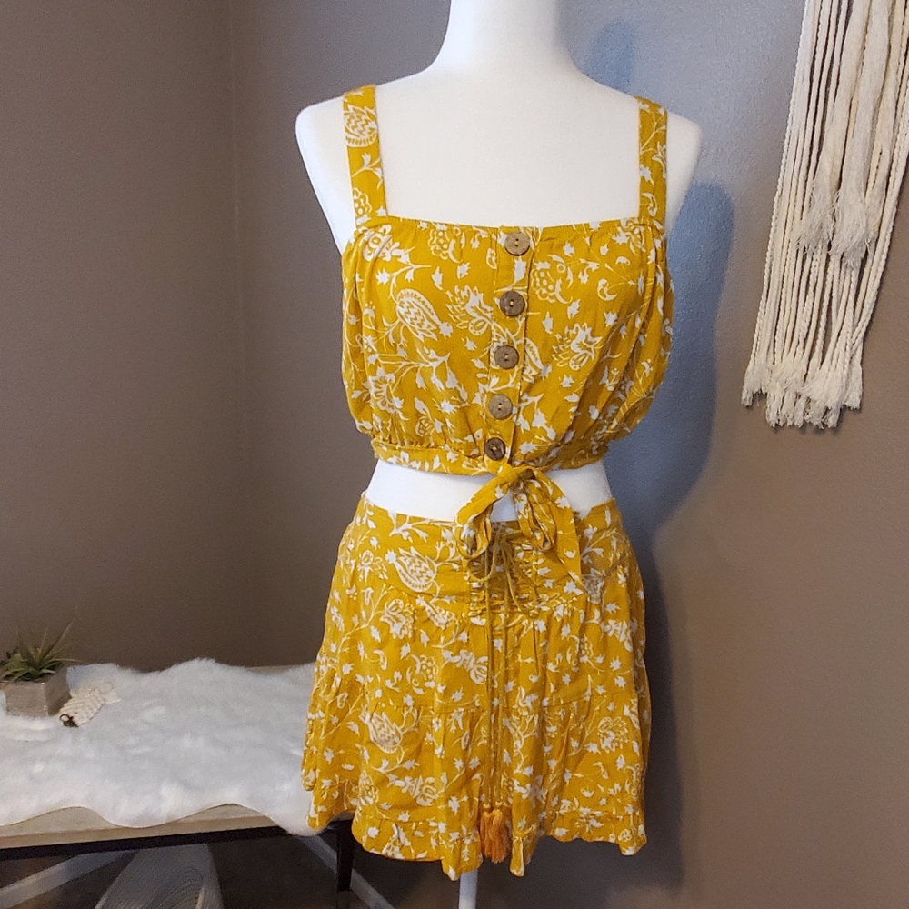 Forever 21 skirt and crop top set Sz L